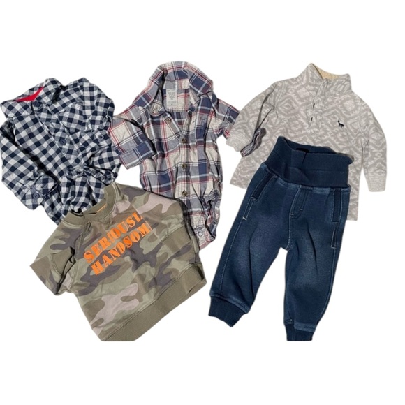 Baby boy fall/winter flannel onesies, sweatshirt, fleece, jeans bundle size 3 mo - Picture 1 of 8